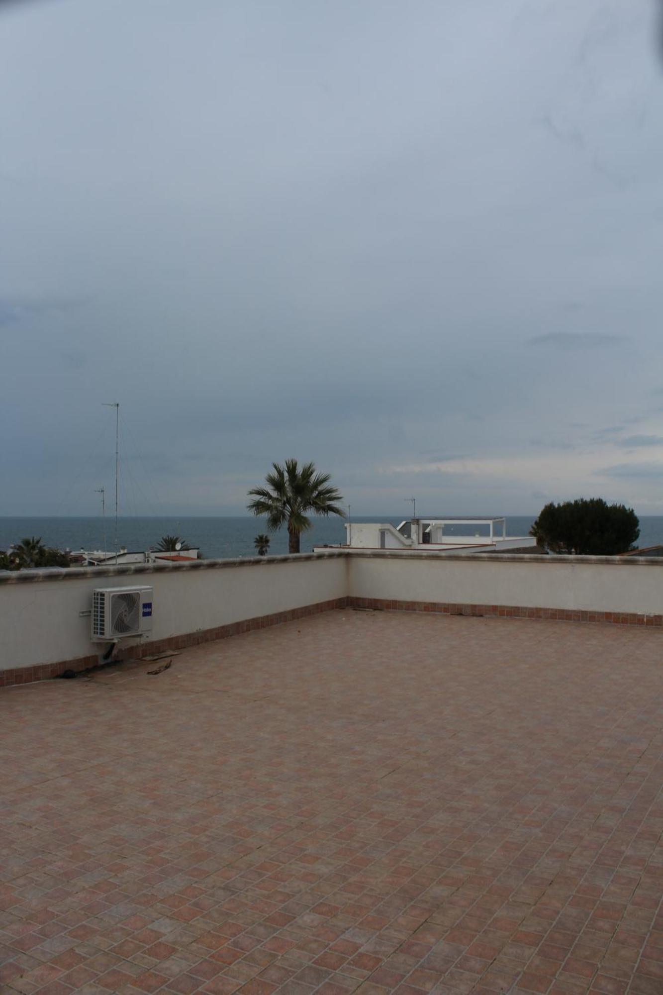 Luca'S House Bed & Breakfast Giovinazzo Luaran gambar